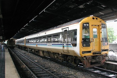 �X�y�V�����E���C���J�[