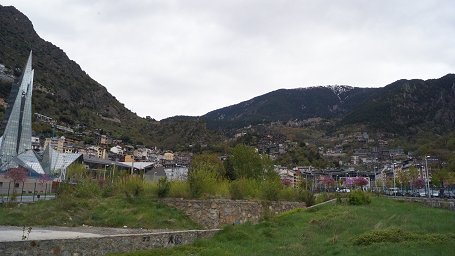 �A���h���E���E�x�����̒�����