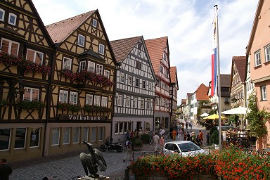 �o�[�g�E���B���v�t�F���̒�����