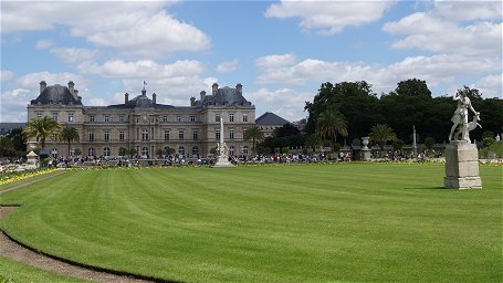 �����N�T���u�[���{�a