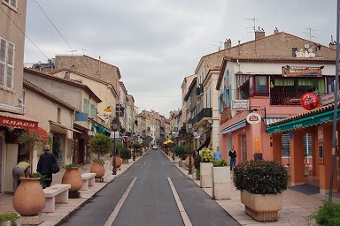 �o�����X