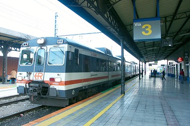 �^���S�E�y���f�����[