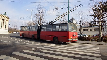 �g�����[�o�X