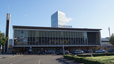 �A�C���g�z�[�t�F���w