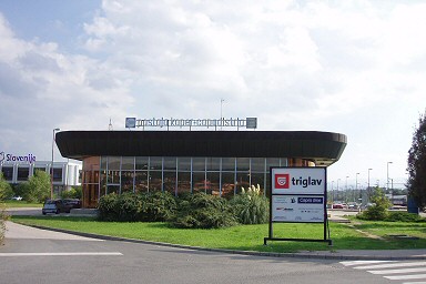 �R�[�y���w