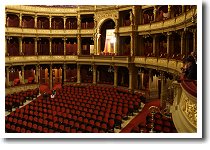 �I�y����