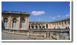 �g���A�m��