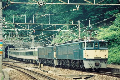 �F�m���M����