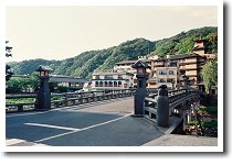 �O������