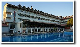 �n���b�`�p�[�N�z�e��