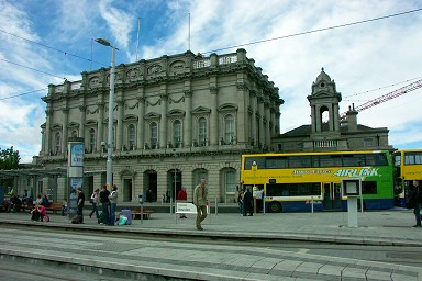 �q���[�X�g���w