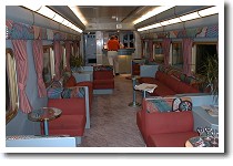 �t�@�[�X�g�N���X���E���W